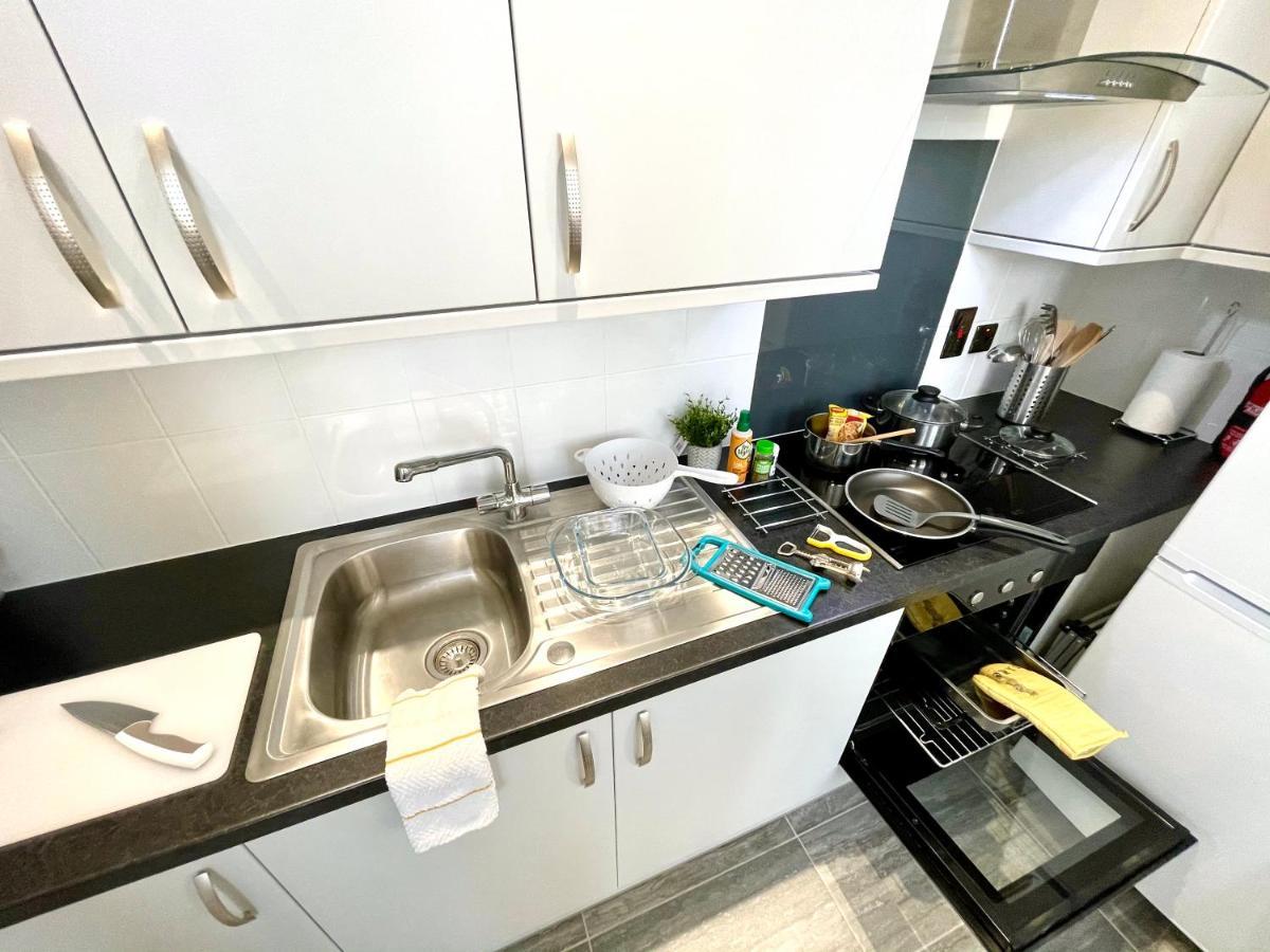 Modern Family Apartment Free Parking And Gym By Beach Bournemouth Zewnętrze zdjęcie